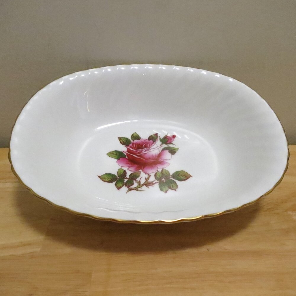 Northumbria Oval Serving Bowl Careton Rose 9.5" Bone China England